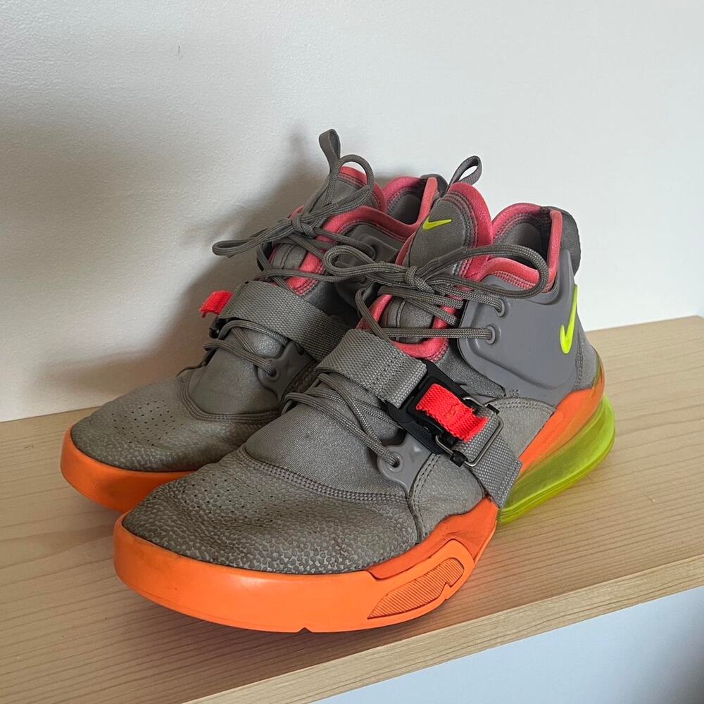 Nike air force 270